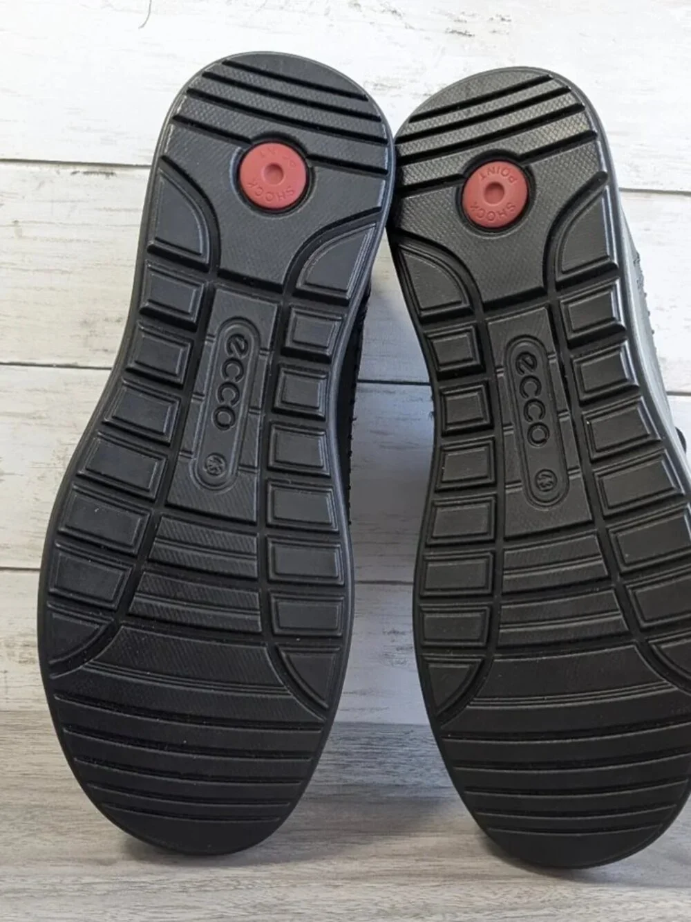 ECCO HOWELL Black Lace Walking Shoes